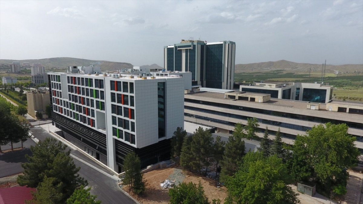 İnönü Üniversitesi Onkoloji Hastanesi